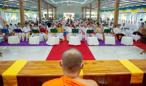 ภาพ No.80888:พิธีตักบาตรพระ ๒๑๖ รูป และ พิธีถวายมหาสังฆทาน ๕๒ วัด ฉลองครบรอบ ๑๖ ปี ธุดงคสถานพรรัตนแพร่ วันอังคารที่ ๙ พฤษภาคม พ.ศ.๒๕๖๖ ณ ธุดงคสถานพรรัตนะ อำเภอวังชิ้น จังหวัดแพร่