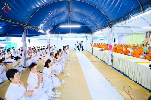 ภาพ No.119888:พิธีถวายภัตตาหารเป็นสังฆทาน แด่คณะพระธรรมยาตรา ปีที่ 12 วันที่ 28 มกราคม พ.ศ. 2567 ณ อนุสรณ์สถานบางปลา จ.นครปฐม