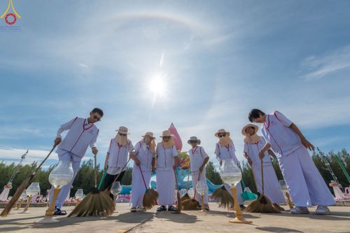 ภาพ No.91621:พิธีทอดผ้าป่า สร้างลานเอนกประสงค์พญานาค 4 ตระกูล จุดประทีปโคมลาน ถวายเป็นพุทธบูชา  สร้างความสว่างไสวให้กับแผ่นดินด้วยแสงธรรม วันอาทิตย์ที่ 29 ตุลาคม พ.ศ. 2566 ณ พุทธอุทยานนานาชาติ จังหวัดหนองคาย