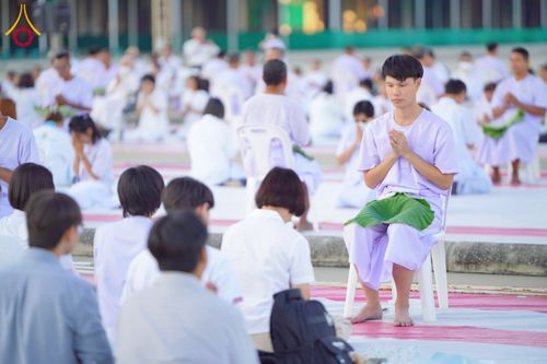 ภาพ No.274714:วันอาทิตย์ที่ 30 พฤศจิกายน พ.ศ. 2568 พิธีปลงผม โครงการอุปสมบทบูชาธรรมมหาปูชนียาจารย์ ปี 2568 ณ ลานธรรมพระมหาธรรมกายเจดีย์ ฝั่งทิศตะวันตก ระหว่างวิหารคดหมายเลข 8 และ 9 วัดพระธรรมกาย