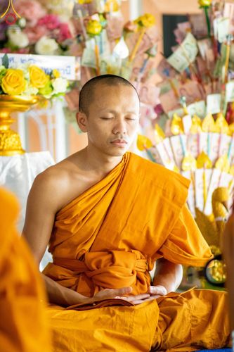 ภาพ No.92673:พิธีทอดกฐินวัดศรีวรรณวนาราม จ.ปทุมธานี และพิธีอัญเชิญพระสารีริกธาตุ วันที่ 4 พฤศจิกายน พ.ศ. 2566