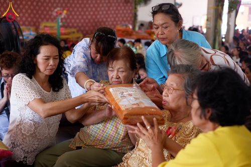 ภาพ No.178886:พิธีทอดกฐิน ณ วัดสร่างโศก อ.บางบ่อ จ.สมุทรปราการ ในโครงการกฐินสามัคคีทั่วไทย 30,000 วัด บูชาธรรม 80 ปี หลวงพ่อธัมมชโย โดยคณะศิษยานุศิษย์วัดพระธรรมกาย วันที่ 10 พฤศจิกายน พ.ศ. 2567