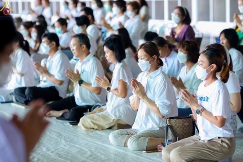 ภาพ No.82484:พิธีปลงผมนาคธรรมทายาท ในโครงการธรรมทายาทระดับอุดมศึกษา รุ่นที่ 50 ภาคฤดูฝน ในวันที่ 10 มิถุนายน พ.ศ. 2566 ณ วัดพระธรรมกาย