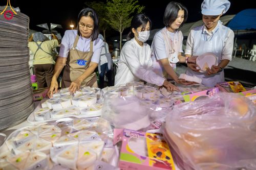 ภาพ No.113593:พิธีถวายภัตตาหารเป็นสังฆทาน แด่คณะพระธรรมยาตรา ปีที่ 12 วันที่ 17 มกราคม พ.ศ. 2567 ณ วัดโบสถ์(บน) บางคูเวียง จ.นนทบุรี