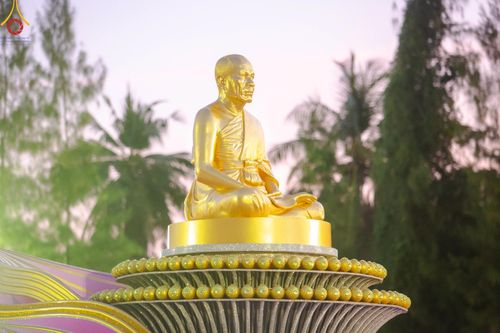 ภาพ No.192922:พิธีตักบาตรพระธรรมยาตรา ณ อนุสรณ์สถานคลองบางนางแท่น อ.สามพราน จ.นครปฐม ในโครงการธรรมยาตรา กตัญญูบูชา มหาปูชนียาจารย์ พระมงคลเทพมุนี(สด จนฺทสโร) พระผู้ปราบมาร อนุสรณ์สถาน 7 แห่ง ปีที่ 13 วันที่ 11 มกราคม พ.ศ.2568