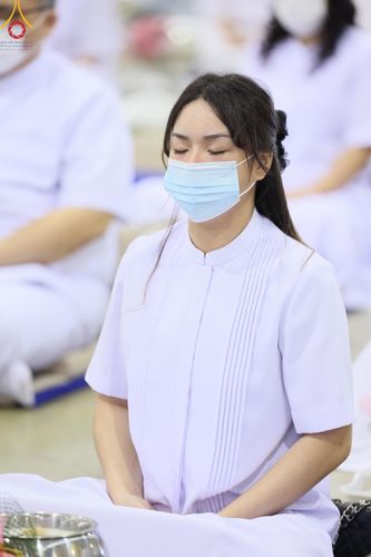 ภาพ No.123699:พิธีถวายโคมมาฆประทีป น้อมถวายเป็นพุทธบูชา แด่คณะพระภิกษุ สามเณร  ณ วัดพระธรรมกาย จ.ปทุมธานี วันเสาร์ที่ 17 กุมภาพันธ์ พ.ศ. 2567
