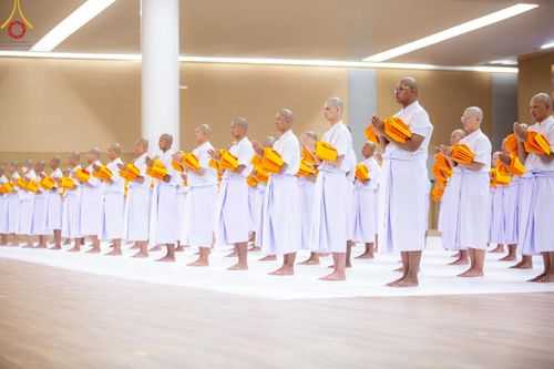 ภาพ No.217156:วันเสาร์ที่ 12 เมษายน พ.ศ. 2568 พิธีบรรพชา พิธีขอศีลและขอนิสสัย พิธีมอบบาตร ในโครงการอุปสมบทหมู่ บูชาธรรมหลวงพ่อธัมมชโย, โครงการธรรมทายาท ระดับอุดมศึกษา รุ่นที่ 52 ,  โครงการบวชพระนานาชาติ AEC & WAB CEO รุ่นที่ 4 ณ วัดพระธรรมกาย