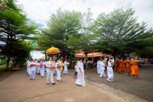 ภาพ No.262168:วันที่ 23 ตุลาคม พ.ศ. 2568 พิธีทอดกฐินสามัคคีทั่วไทย 30,000 วัด โดยคณะศิษยานุศิษย์ บูชาธรรม 81 ปี หลวงพ่อธัมมชโย ณ วัดซับตระคร้อ อ.หนองบุญมาก จ.นครราชสีมา