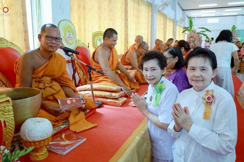 ภาพ No.268635:วันที่ 19 ตุลาคม พ.ศ. 2568 พิธีทอดกฐินสามัคคีทั่วไทย ณ วัดท่ากระทุ่ม อ.ท่ามะกา จ.กาญจนบุรี โดยคณะศิษยานุศิษย์ บูชาธรรม 81 ปี หลวงพ่อธัมมชโย