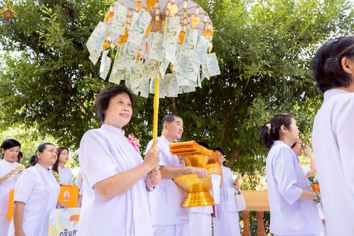 ภาพ No.259221:วันที่ 19 ตุลาคม พ.ศ. 2568 พิธีทอดกฐินสามัคคีทั่วไทย 30,000 วัด โดยคณะศิษยานุศิษย์ บูชาธรรม 81 ปี หลวงพ่อธัมมชโย ณ วัดบ้านพร้าวนอก ต.เชียงรากใหญ่ อ.สามโคก จ.ปทุมธานี