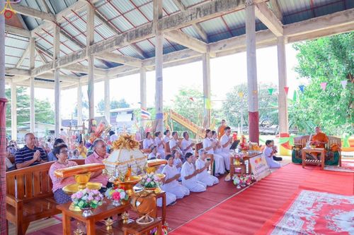 ภาพ No.264187:วันที่ 21 ตุลาคม พ.ศ. 2568 พิธีทอดกฐินสามัคคีทั่วไทย 30,000 วัด โดยคณะศิษยานุศิษย์ บูชาธรรม 81 ปี หลวงพ่อธัมมชโย ณ วัดสว่างโพธิ์ศรี ตำบลยางคำ อำเภอหนองเรือ จังหวัดขอนแก่น