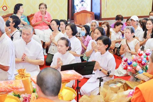 ภาพ No.169709:พิธีทอดกฐิน ณ วัดบางขุนนนท์ เขตบางกอกน้อย จ.กรุงเทพมหานคร ในโครงการกฐินสามัคคีทั่วไทย 30,000 วัด บูชาธรรม 80 ปี หลวงพ่อธัมมชโย โดยคณะศิษยานุศิษย์วัดพระธรรมกาย วันที่ 26 ตุลาคม พ.ศ. 2567