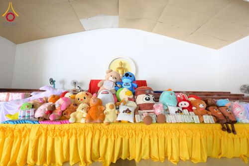 ภาพ No.274827:วันที่ 28 พฤศจิกายน พ.ศ. 2568 รวมพลังเด็กดี V-Star ผู้นำฟื้นฟูศีลธรรมโลก ประจำปี 2568 จังหวัดอุบลราชธานี ณ วัดป่าอุบลแก้ว อ.วารินชำราบ จ.อุบลราชธานี