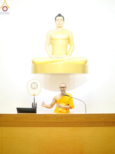 ภาพ No.157526:โครงการ อุบาสกแก้ว อุบาสิกาแก้ว รุ่นที่ 3 ตัวแทนทอดกฐินสามัคคีทั่วไทย 30,000 วัด ระหว่างวันที่ 20-22 กันยายน พ.ศ. 2567 ณ ศูนย์ปฏิบัติธรรมจันทบุรี