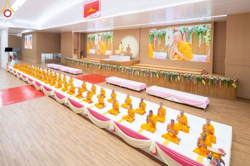 ภาพ No.212685:วันอาทิตย์ที่ 23 มีนาคม พ.ศ. 2568 พิธีร่วมบุญโครงการบรรพชาสามเณร 5,000 รูป ณ ห้องแก้วสารพัดนึก 2 วัดพระธรรมกาย