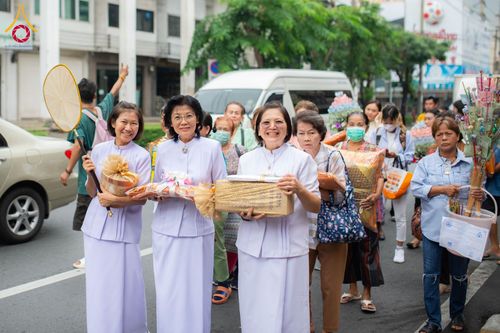 ภาพ No.178512:พิธีทอดกฐิน ณ วัดดวงแข แขวงรองเมือง เขตปทุมวัน กรุงเทพฯ ในโครงการทอดกฐินสามัคคีทั่วไทย 30,000 วัด บูชาธรรม 80 ปี หลวงพ่อธัมมชโย โดยคณะศิษยานุศิษย์วัดพระธรรมกาย วันที่ 15 พฤศจิกายน พ.ศ. 2567