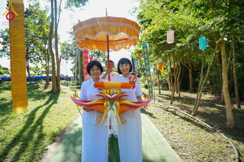 ภาพ No.167109:พิธีทอดกฐิน ณ พุทธอุทยานพรรัตนะแพร่ จ.แพร่ ในโครงการกฐินสามัคคีทั่วไทย 30,000 วัด บูชาธรรม 80 ปี หลวงพ่อธัมมชโย โดยคณะศิษยานุศิษย์วัดพระธรรมกาย วันที่ 22 ตุลาคม พ.ศ. 2567