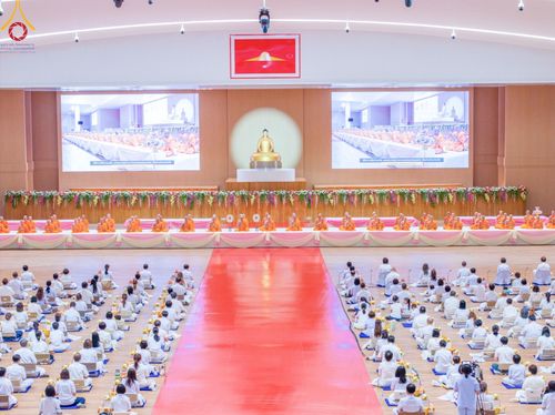 ภาพ No.149027:พิธีถวายคิลานเภสัชและอุปกรณ์ทางการแพทย์ เนื่องในวันธรรมชัย วันอาทิตย์ที่ 18 สิงหาคม พ.ศ. 2567 ณ ห้องแก้วสารพัดนึก 2 สภาธรรมกายสากล วัดพระธรรมกาย