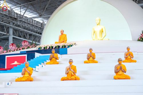 ภาพ No.86081:พิธีจุดเทียนใจ ไฟนิรันดร์ อนันตชัย วันอาทิตย์ที่ 20 สิงหาคม พ.ศ. 2566 ณ สภาธรรมกายสากล วัดพระธรรมกาย