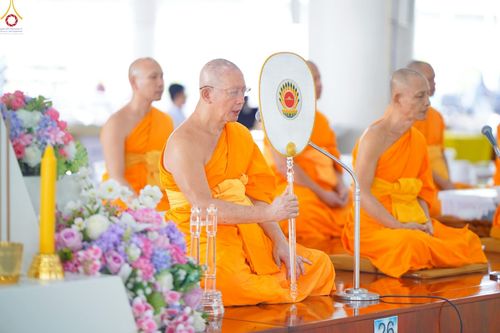 ภาพ No.248488:วันที่ 27 กันยายน พ.ศ. 2568 พิธีถวายเมนูสวรรค์เพื่อการบรรลุธรรม ณ หอฉันคุณยายอาจารย์ฯ วัดพระธรรมกาย