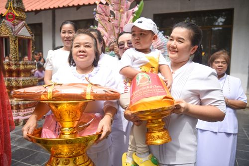 ภาพ No.172686:พิธีทอดกฐิน ณ วัดชีแวะ จ.ลพบุรี ในโครงการกฐินสามัคคีทั่วไทย 30,000 วัด บูชาธรรม 80 ปี หลวงพ่อธัมมชโย โดยคณะศิษยานุศิษย์วัดพระธรรมกาย วันที่ 27 ตุลาคม พ.ศ. 2567