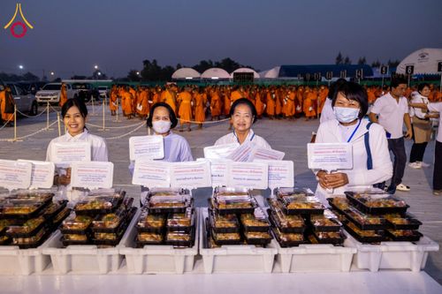 ภาพ No.117372:พิธีถวายภัตตาหารเป็นสังฆทาน แด่คณะพระธรรมยาตรา วันที่ 23 มกราคม พ.ศ. 2567 ณ อนุสรณ์สถานบางปลา อ.บางเลน จ.นครปฐม