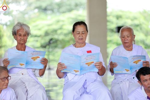 ภาพ No.153802:โครงการอบรมอุบาสก อุบาสิกาแก้ว รุ่นที่ 1 ผู้แทนทอดกฐินสามัคคี 30,000 วัดทั่วไทย ระหว่างวันที่ 6-8 กันยายน พ.ศ. 2567 ณ ธุดงคสถานพิษณุโลก