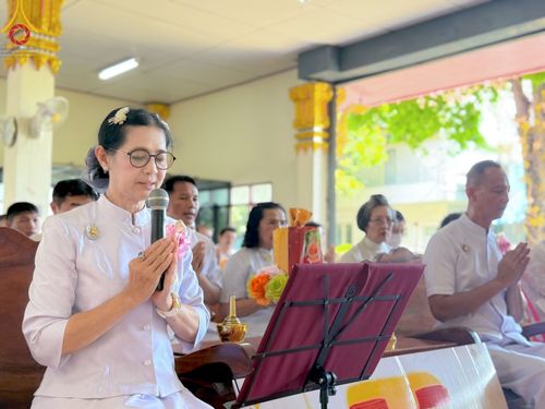 ภาพ No.169581:พิธีทอดกฐิน ณ วัดอินทราราม(หุบรัก) ต.โพรงมะเดื่อ อ.เมือง จ.นครปฐม ในโครงการกฐินสามัคคีทั่วไทย 30,000 วัด บูชาธรรม 80 ปี หลวงพ่อธัมมชโย โดยคณะศิษยานุศิษย์วัดพระธรรมกาย วันที่ 26 ตุลาคม พ.ศ. 2567