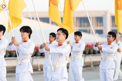 ภาพ No.180503:พิธีบรรพชาอุปสมบท โครงการอุปสมบทบูชาธรรมมหาปูชนียาจารย์ ประจำปีพุทธศักราช 2567 วันเสาร์ที่ 7 ธันวาคมพ.ศ. 2567 ณ วัดพระธรรมกาย จ.ปทุมธานี