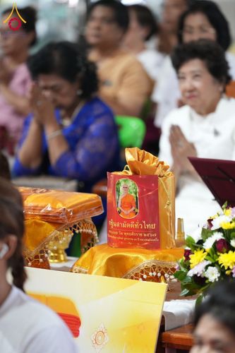 ภาพ No.176884:พิธีทอดกฐิน ณ วัดบางเป้ง จ.ชลบุรี ในโครงการทอดกฐินสามัคคีทั่วไทย 30,000 วัด บูชาธรรม 80 ปี หลวงพ่อธัมมชโย โดยคณะศิษยานุศิษย์วัดพระธรรมกาย วันที่ 29 ตุลาคม พ.ศ. 2567