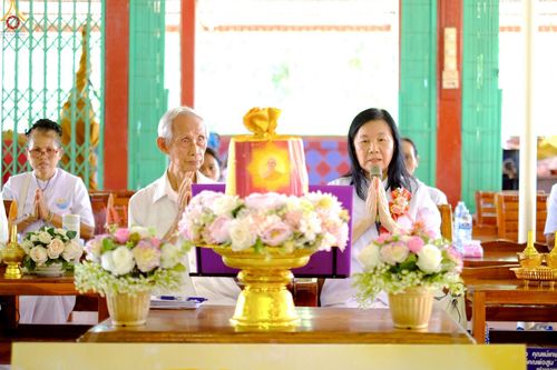 ภาพ No.261376:วันที่ 19 ตุลาคม พ.ศ. 2568 พิธีทอดกฐินสามัคคีทั่วไทย 30,000 วัด โดยคณะศิษยานุศิษย์ บูชาธรรม 81 ปี หลวงพ่อธัมมชโย ณ วัดไผ่ล้อม อ.ผักไห่ จ.พระนครศรีอยุธยา