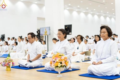 ภาพ No.157318:โครงการ อุบาสกแก้ว อุบาสิกาแก้ว รุ่นที่ 3 ตัวแทนทอดกฐินสามัคคีทั่วไทย 30,000 วัด บูชาธรรม 80 ปี หลวงพ่อธัมมชโย ระหว่างวันที่ 19-22 กันยายน พ.ศ. 2567 โซนกรุงเทพฯ-สมุทรปราการ ณ อาคาร 115 ปี คุณยายอาจารย์ฯ วัดพระธรรมกาย