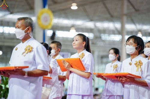 ภาพ No.89013:พิธีทอดผ้าป่าสมทบกฐินครั้งที่ 2 วันศุกร์ที่ 29 กันยายน พ.ศ. 2566 วันเพ็ญขึ้น 15 ค่ำ เดือน 10 ณ ห้องแก้วสารพัดนึก 1 วัดพระธรรมกาย