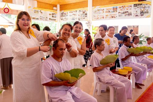 ภาพ No.276331:วันศุกร์ที่ 5 ธันวาคม 2568 (วันพ่อแห่งชาติ) พิธีบรรพชาอุปสมบทหมู่ธรรมทายาท จำนวน 14 รูป โครงการบรรพชาอุปสมบทหมู่ รุ่นบูชาธรรมมหาปูชนียาจารย์ ประจำปี 2568  ณ ศูนย์อบรมเยาวชนบางปะหัน จังหวัดพระนครศรีอยุธยา