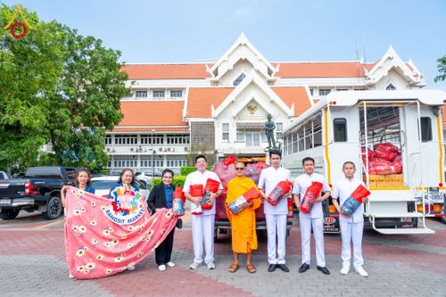 ภาพ No.159361:วัดพระธรรมกาย มูลนิธิธรรมกาย คณะศิษยานุศิษย์ฯ มอบถุงยังชีพ ข้าวสารอาหารแห้ง สมทบศูนย์รับบริจาคช่วยเหลือ ผู้ประสบภัยภาคเหนือ จังหวัดปทุมธานี มอบชุดอาหารปรุงสุกใหม่ ส่งแรงใจแก่เจ้าหน้าที่ผู้ปฏิบัติงาน และจิตอาสา วันที่ 27 กันยายน พ.ศ. 2567