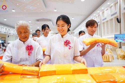 ภาพ No.95064:พิธีทอดกฐินสามัคคีทั่วไทย 5,000 วัด ณ สถาบันธรรมชัย จ.อยุธยา วันที่ 12 พฤศจิกายน พ.ศ. 2566