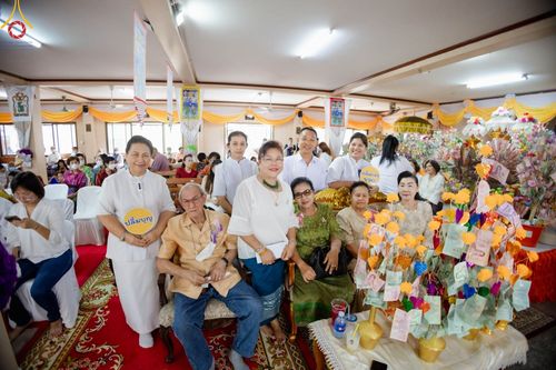 ภาพ No.93218:พิธีทอดกฐินสามัคคีทั่วไทย 5,000 วัด ณ วัดคลองชัน จ.ปทุมธานี วันที่ 12 พฤศจิกายน พ.ศ. 2566