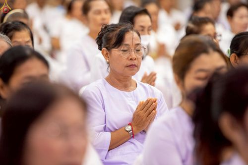 ภาพ No.248188:วันที่ 26-28 กันยายน พ.ศ. 2568 โครงการอบรมอุบาสกแก้ว อุบาสิกาแก้ว รุ่นที่ 3 ผู้แทนทอดกฐินสามัคคีทั่วไทย 30,000 วัด บูชาธรรม 81 ปี หลวงพ่อธัมมชโย ณ ธุดงคสถานสุราษฎร์ธานี