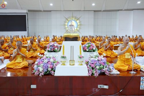 ภาพ No.231863:วันที่ 5 กรกฎาคม พ.ศ. 2568 พิธีถวายภัตตาหารเมนูสวรรค์ เพื่อการบรรลุธรรม ณ หอฉันคุณยายอาจารย์ฯ วัดพระธรรมกาย