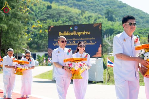 ภาพ No.274908:วันอาทิตย์ที่ 30 พฤศจิกายน พ.ศ. 2568 พิธีทอดผ้าป่า "สร้างองค์พระเจดีย์เพื่อสร้างสันติภาพโลก" ณ ศูนย์ปฏิบัติธรรมระยอง (บ้านช่องลม)