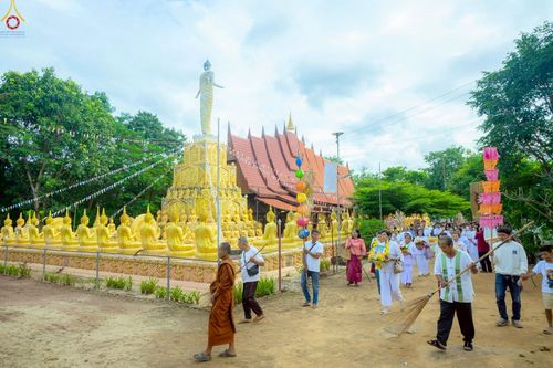 ภาพ No.271791:วันที่ 3 พฤศจิกายน พ.ศ. 2568 พิธีทอดกฐินสามัคคีทั่วไทย ณ วัดป่าพนังสลักได อ.หนองบัวแดง จ.ชัยภูมิ โดยคณะศิษยานุศิษย์ บูชาธรรม 81 ปี หลวงพ่อธัมมชโย