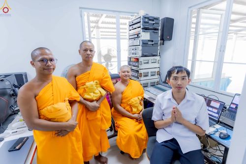 ภาพ No.235788:วันอังคารที่ 29 กรกฏาคม พ.ศ. 2568 สัมมนาคณะสงฆ์ เพื่อฟื้นฟูพระพุทธศาสนา  ภาคใต้ (สงขลา สตูล พัทลุง ปัตตานี)   โครงการทอดกฐิน 30,000 วัดทั่วไทย  ประจำปีพุทธศักราช 2568 ณ ศูนย์ปฏิบัติธรรมภาคใต้ จ.สงขลา