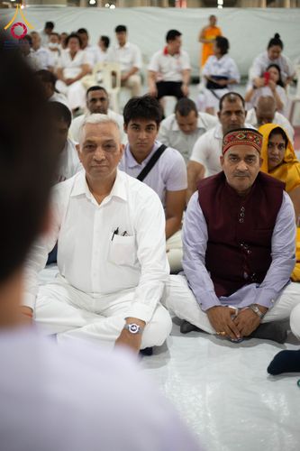 ภาพ No.143784:พิธีปลงผมยุวธรรมทายาท โครงการสามเณรโรงเรียนนานาชาติ รุ่นที่  13 ณ วิหารคด คอร์ 9 วัดพระธรรมกาย วันอาทิตย์ที่ 7 กรกฎาคม พ.ศ. 2567