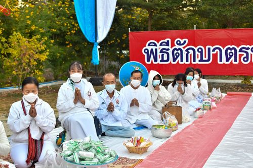 ภาพ No.123655:พิธีตักบาตรพระ ๑,๐๐๐ รูป ทำบุญครบรอบวัดห้วยตองสัก ๓๖ ปี วันเสาร์ที่ ๑๐ กุมภาพันธ์ พ.ศ. ๒๕๖๗ ณ วัดห้วยตองสัก อ.จอมทอง จ.เชียงใหม่