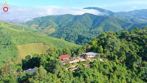 ภาพ No.175589:พิธีทอดกฐิน วัดพระธรรมจาริกบ้านต่อปล้าคี ตำบลแม่สอง อำเภอท่าสองยาง จังหวัดตาก ในโครงการกฐินสามัคคีทั่วไทย 30,000 วัด บูชาธรรม 80 ปี หลวงพ่อธัมมชโย โดยคณะศิษยานุศิษย์วัดพระธรรมกาย วันที่ 15 พฤศจิกายน พ.ศ. 2567