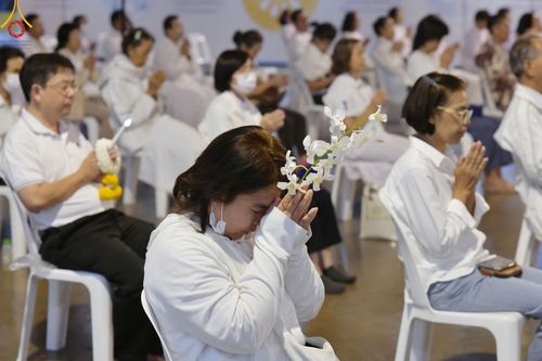 ภาพ No.198535:พิธีฉลองชัยสวดมนต์บทธัมมจักกัปปวัตนสูตร 7,051,919,116 จบ เนื่องในวันคล้ายวันเกิด 116 ปี คุณยายอาจารย์มหารัตนอุบาสิกาจันทร์ ขนนกยูง วันอาทิตย์ที่ 19 มกราคม พ.ศ. 2568 ณ มหารัตนวิหารคด วัดพระธรรมกาย จ.ปทุมธานี