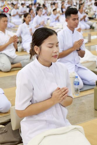 ภาพ No.258092:วันอาทิตย์ที่ 5 ตุลาคม พ.ศ. 2568 พิธีบูชาข้าวพระ ณ สภาธรรมกายสากล วัดพระธรรมกาย