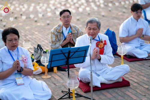 ภาพ No.130586:พิธีจุดโคมประทีปถวายเป็นพุทธบูชา ในโครงการบรรพชา 1,250 รูป ณ มหาวิหารมายาเทวี แดนประสูติ สวนลุมพินี ประเทศเนปาล วันที่ 9 มีนาคม พ.ศ. 2567