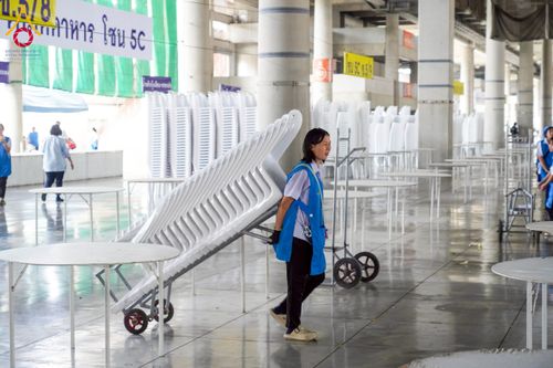 ภาพ No.217589:วันที่ 2-14 เมษายน พ.ศ. 2568 เจ้าหน้าที่เตรียมงานวันคุ้มครองโลก ชุดที่ 1 วัดพระธรรมกาย จ.ปทุมธานี