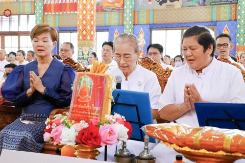 ภาพ No.166885:พิธีทอดกฐิน ณ วัดครุนอก ต.บางครุ อ.พระประแดง จ.สมุทรปราการ ในโครงการกฐินสามัคคีทั่วไทย 30,000 วัด บูชาธรรม 80 ปี หลวงพ่อธัมมชโย โดยคณะศิษยานุศิษย์วัดพระธรรมกาย วันที่ 20 ตุลาคม พ.ศ. 2567